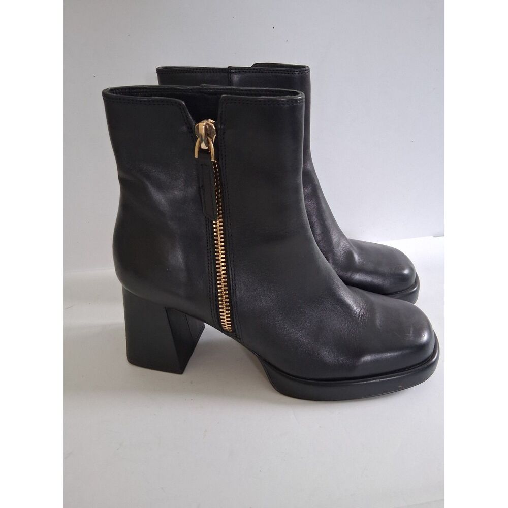 Steve Madden Sz 11 Ankle Boot Black Y2K Goth Minimalist Square Toe Block Heel